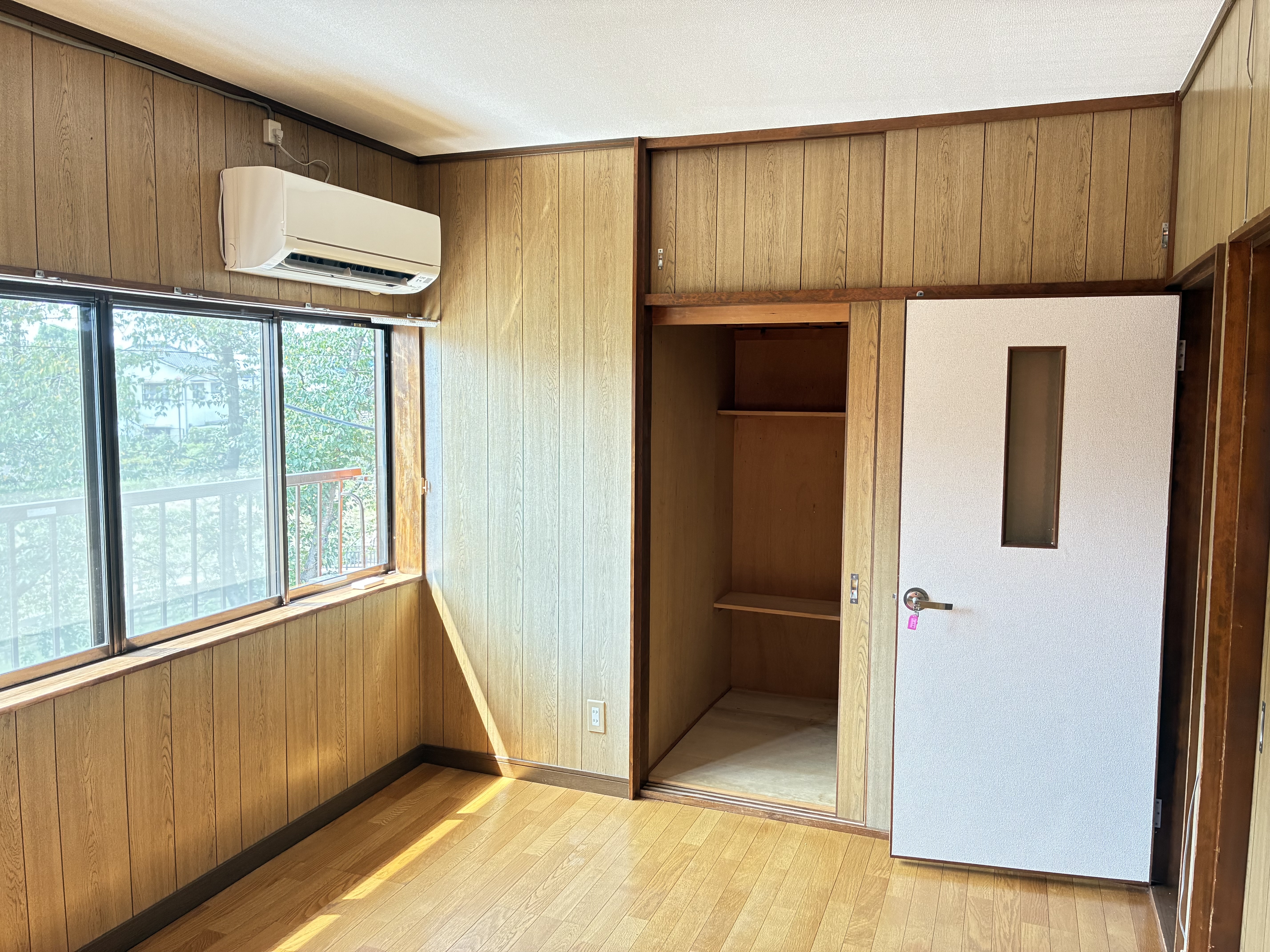 ヴィラージュ居室1